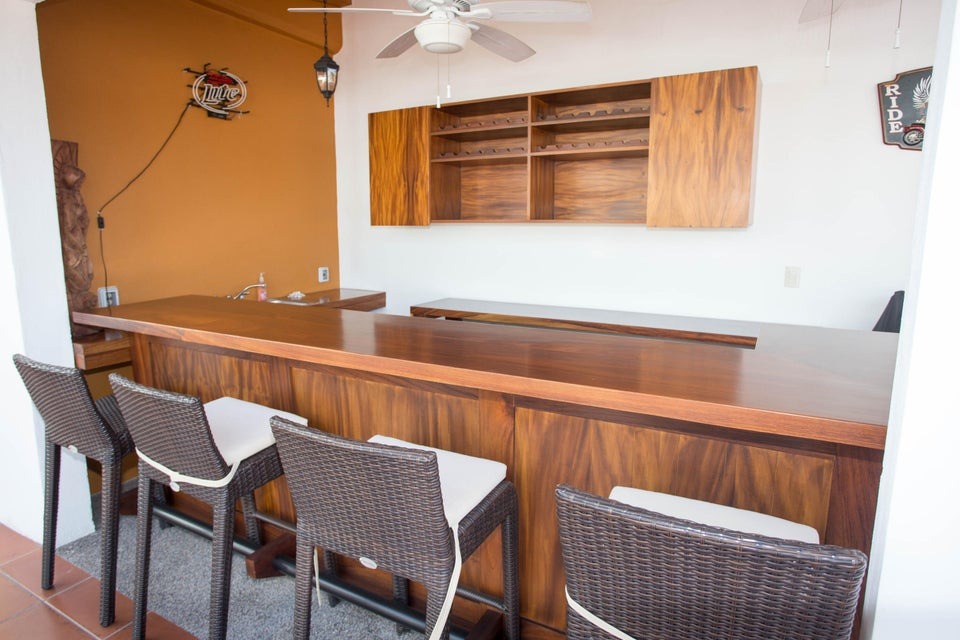 Departamento Doña Tencha, Bucerias